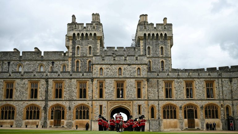 Masked Burglars ‘raid’ Windsor Castle Grounds ‘while William, Kate And ...